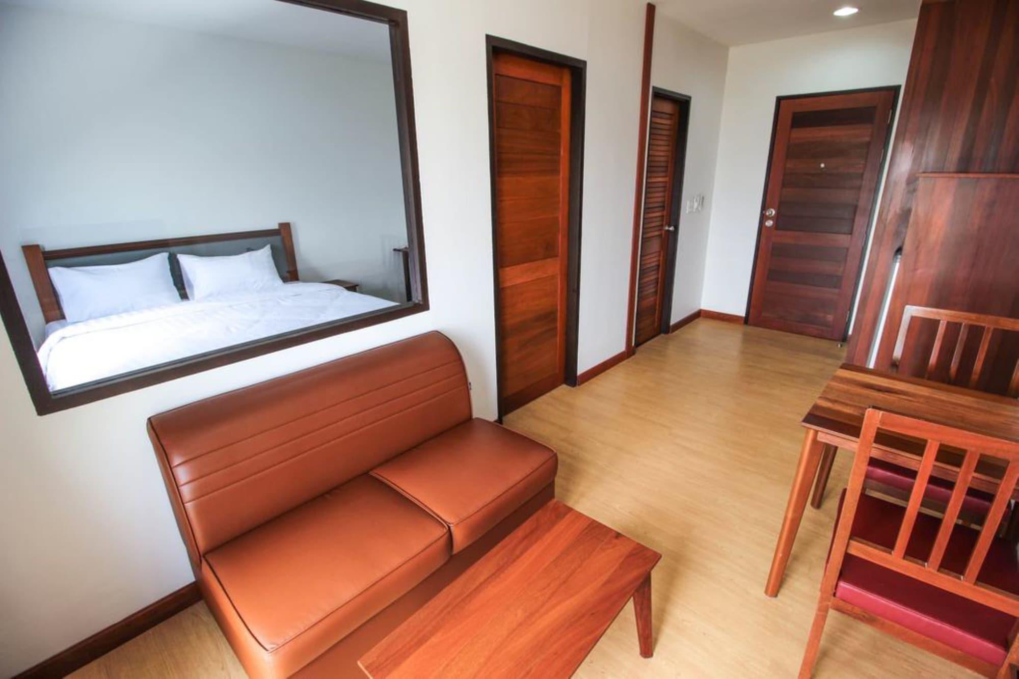 Tai-Shan Suites Ratchaburi Exterior foto